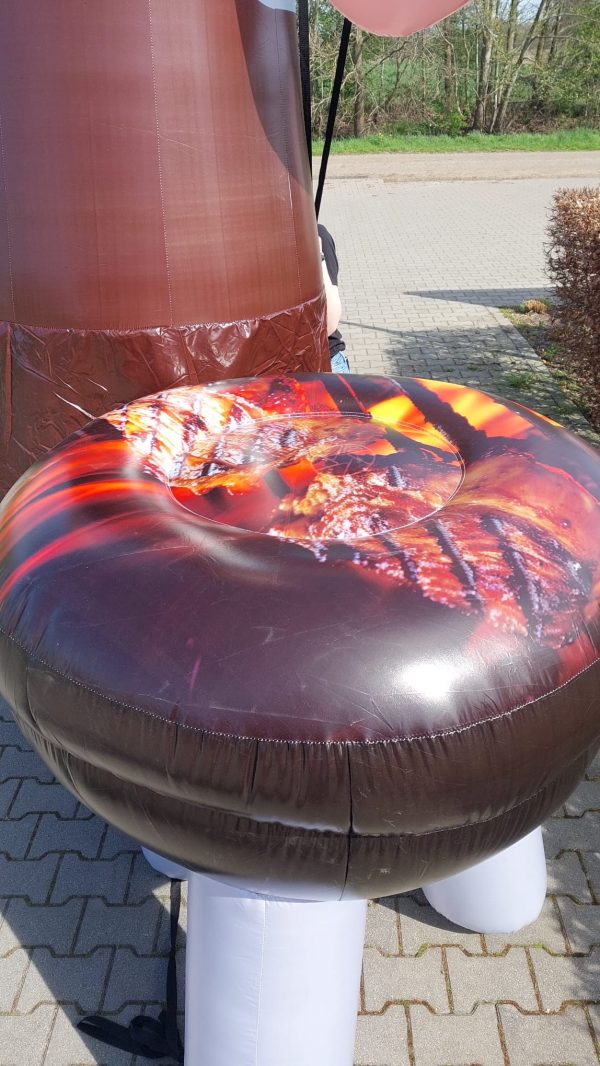 bbq grillmaster opblaasfiguur feestverhuur blikvanger opblaasbaar